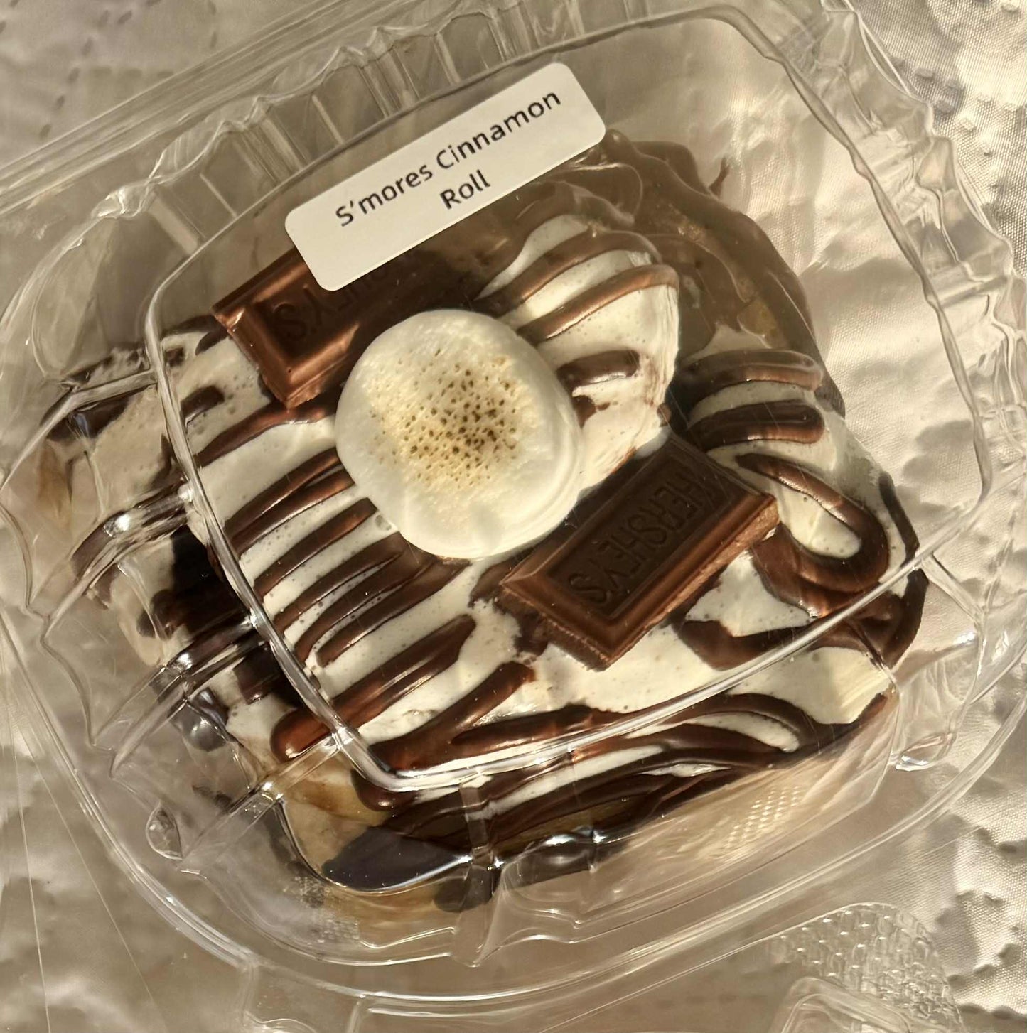 S'mores Cinnamon Roll image 0