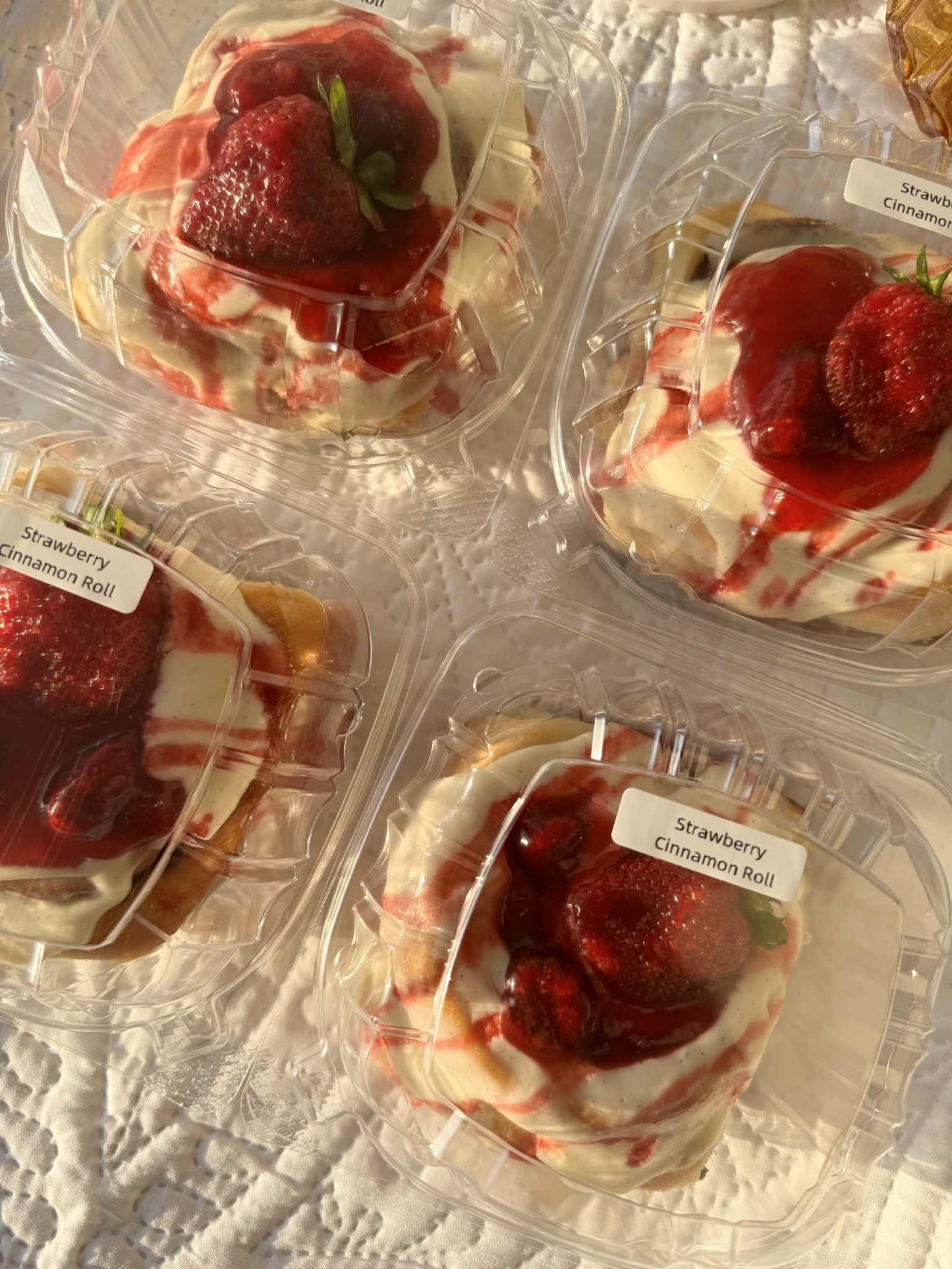 Strawberry Cinnamon Roll image 0